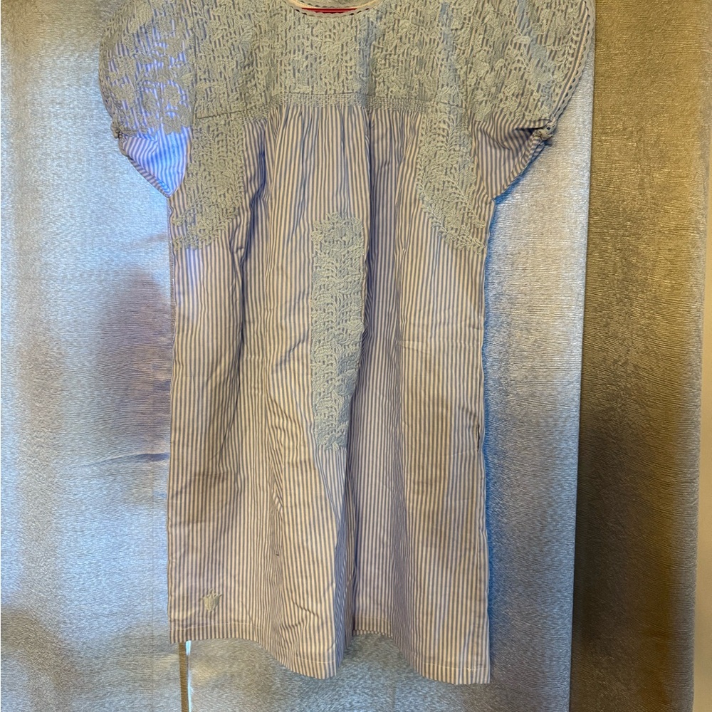 Elegant Blue Lace Midi Dress